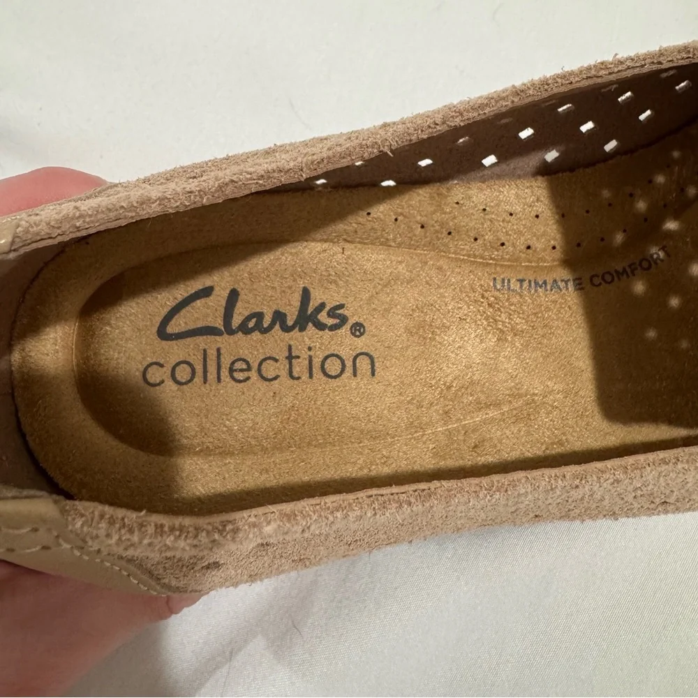 Clarks Juliet Hayes Perforated Suede Loafers‎ Sand 6M